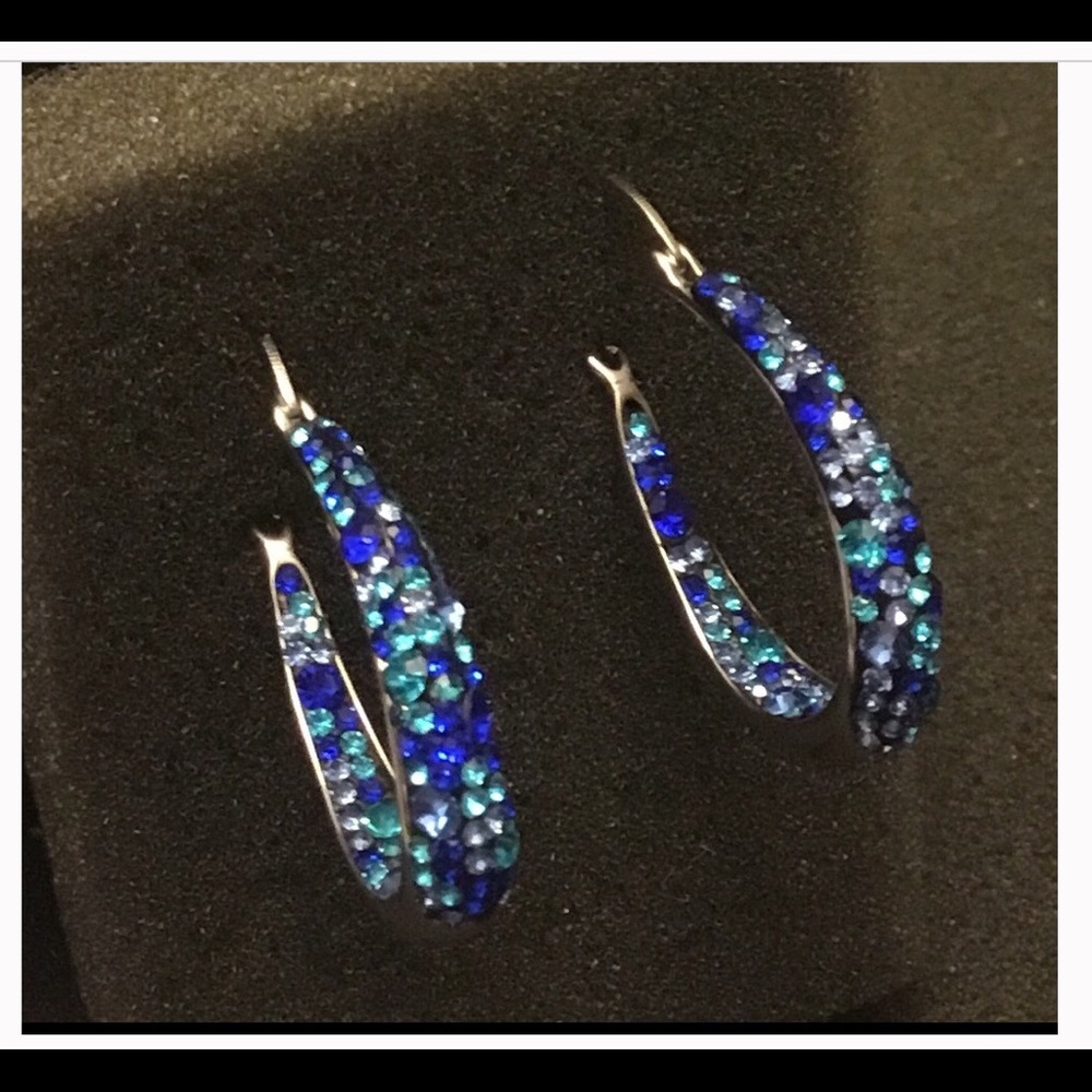 Just 1 Left🚨Blue Swarovski Crystal Earrings 18k - Picture 4 of 5